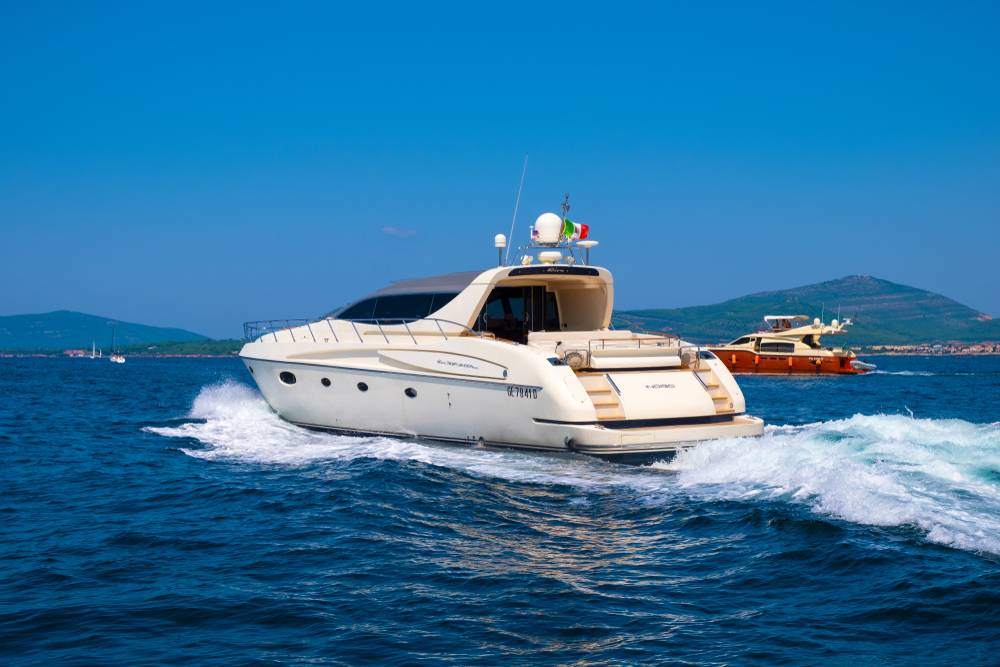 Acheter un yacht de marque italienne-2